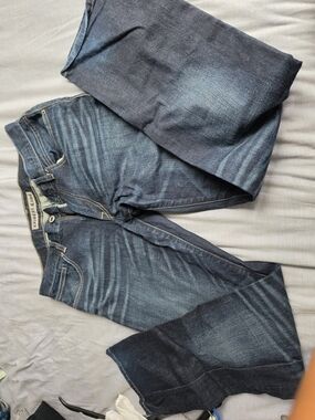 Express - Kingston Dark Blue Denim Jeans with Light Cream Pocket Lining